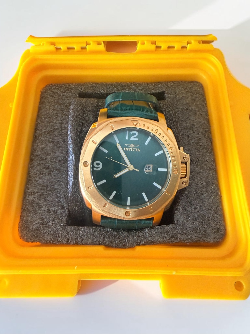 Invicta Mens Wristwatch 18841 Green Alligator Quartz Stainless Steel Tritnite
